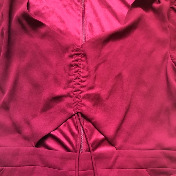 Flutter Sleeve Cutout Front Romper w/ Pockets - Picture 6 of 7